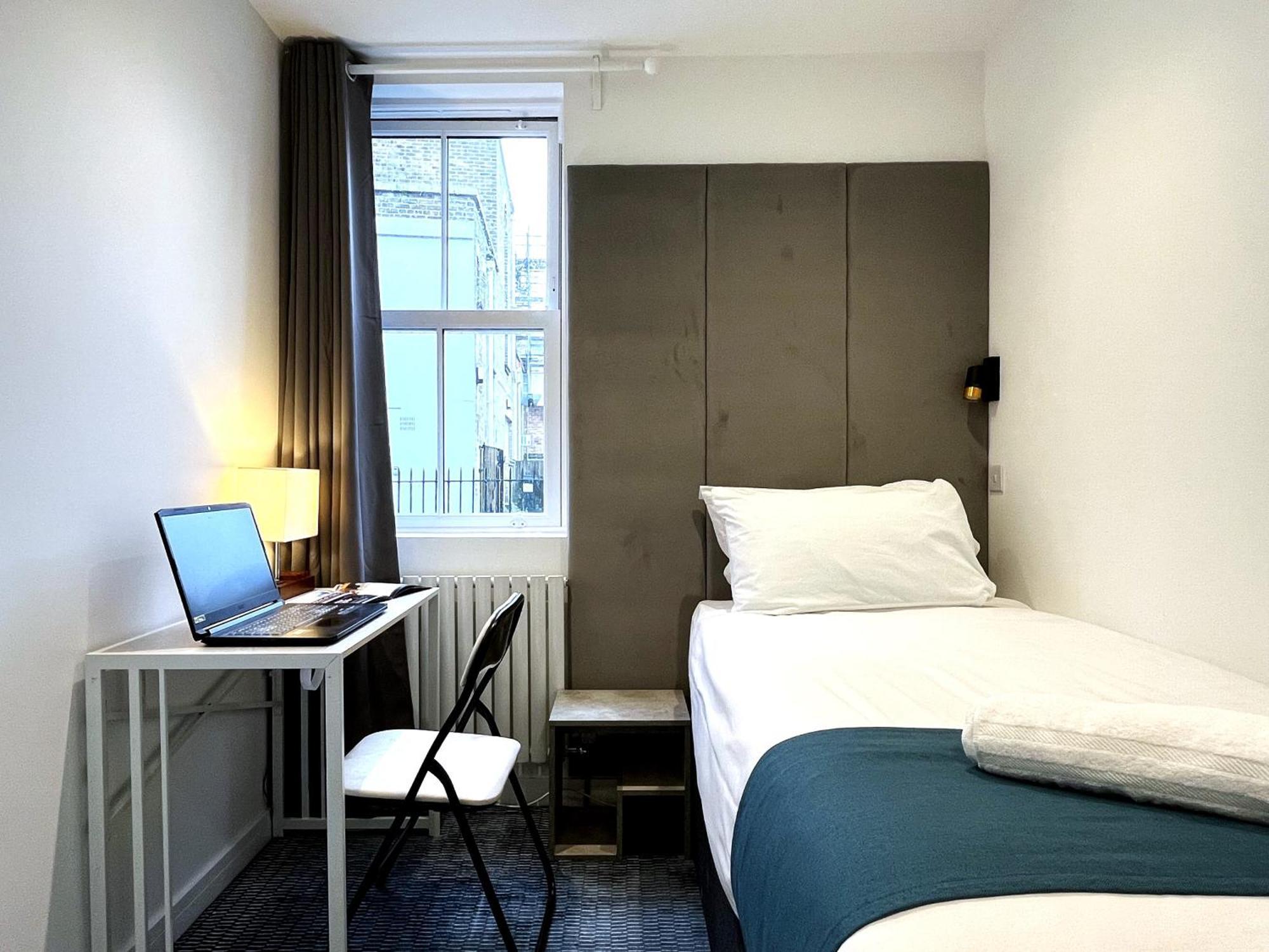 Atis The Park Inn Дувр Экстерьер фото
